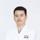谢锦清 副院长 · 眼鼻整形 形象照